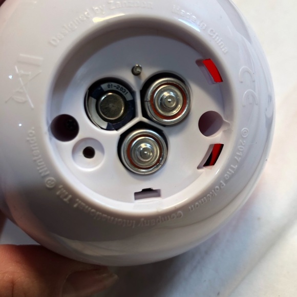 Pokemon Trainer Guess: Kanto Edition - Poke Ball Electronic Guessing Game 6 & Up - Picture 10 of 10